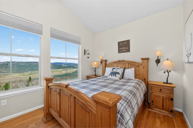 Primary bedroom image 1