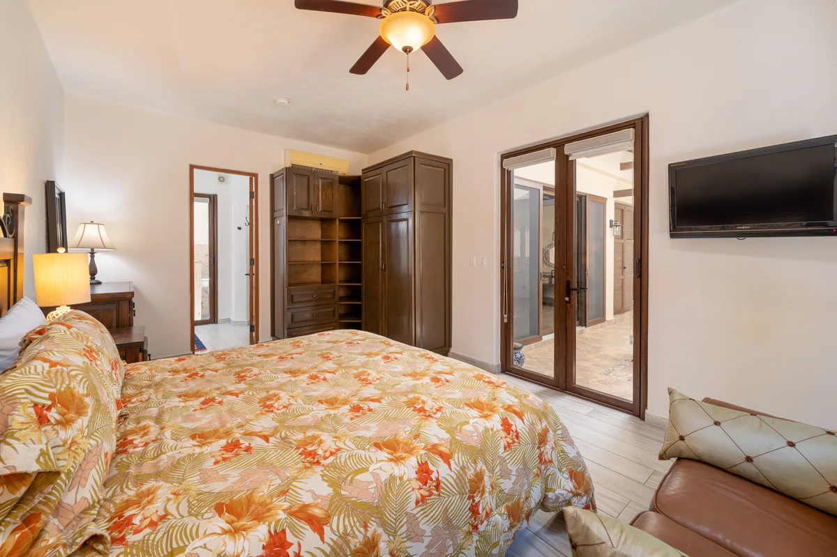 Bedroom 1 image 1