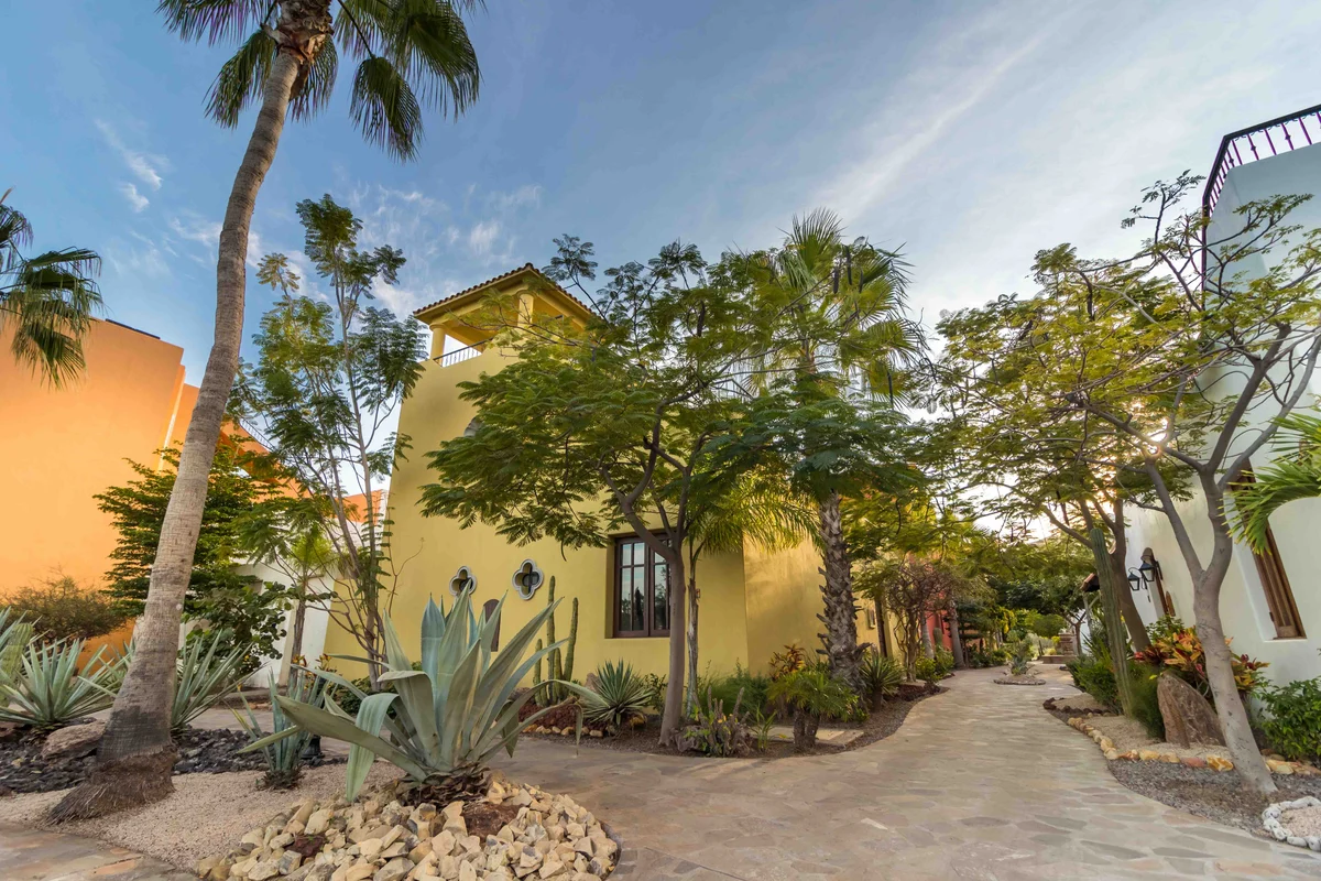 AV71 -3Bed 3 bath Exquisite Poema Model property photo 2