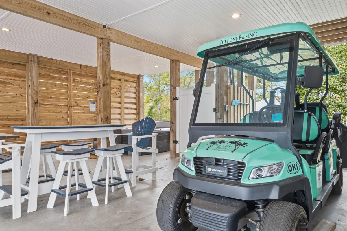 Home in Oak Island property photo 3