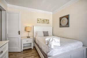 Bedroom image 1