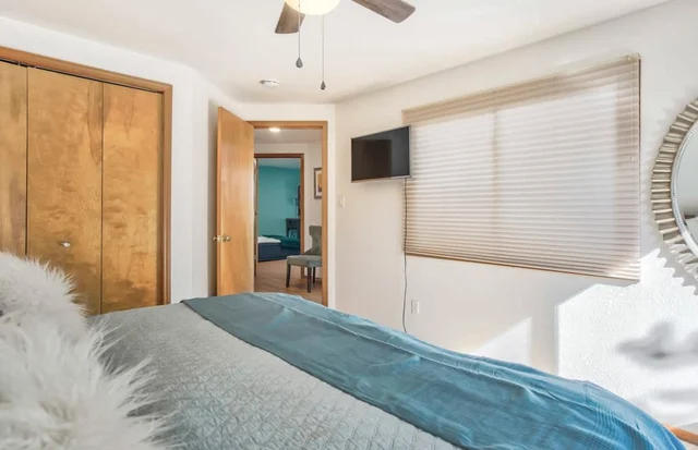 Bedroom image 1