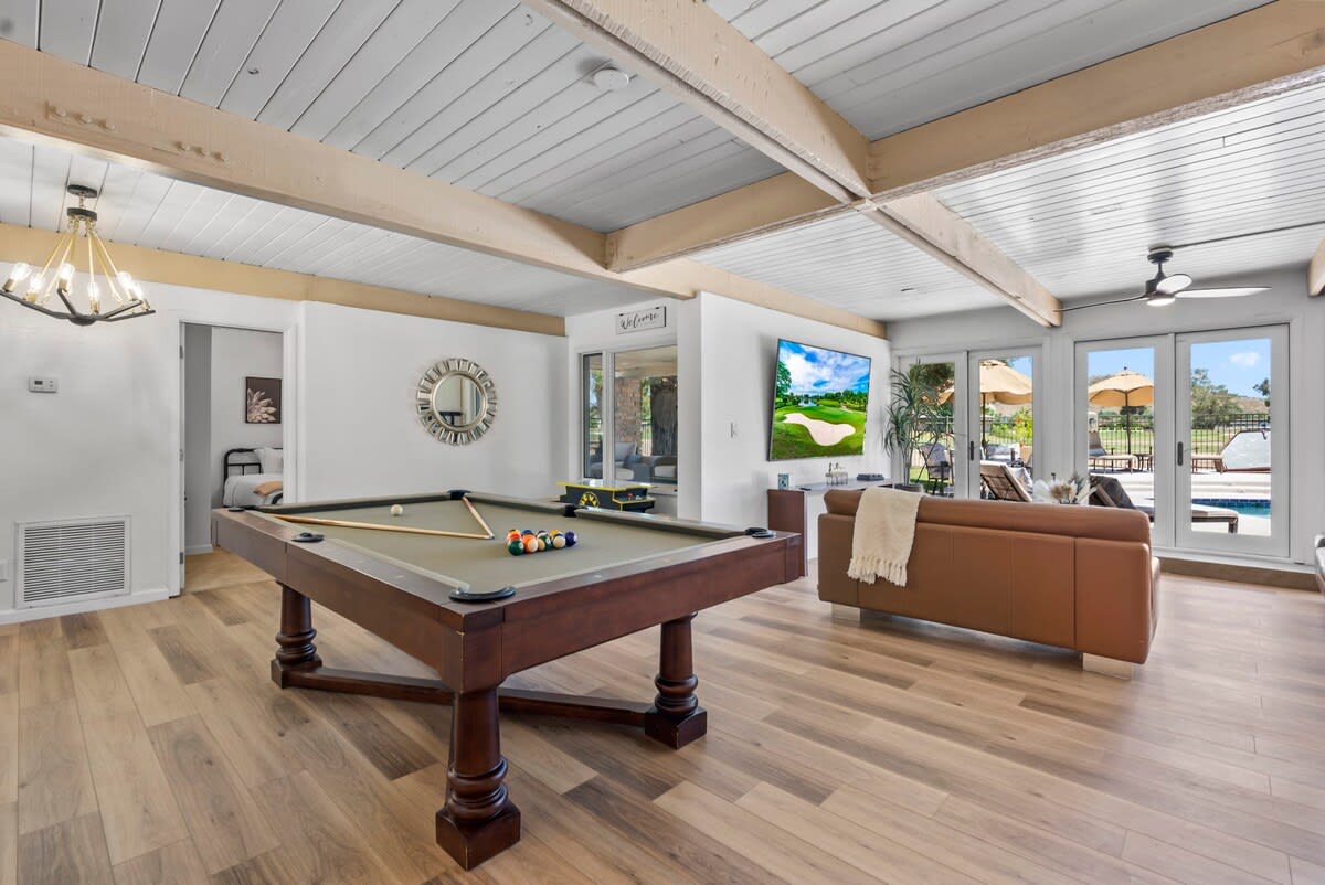 Home in Phoenix property photo 4