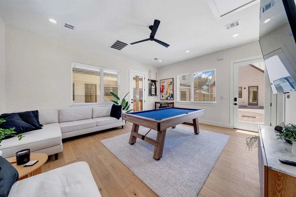 Home in Austin property photo 2