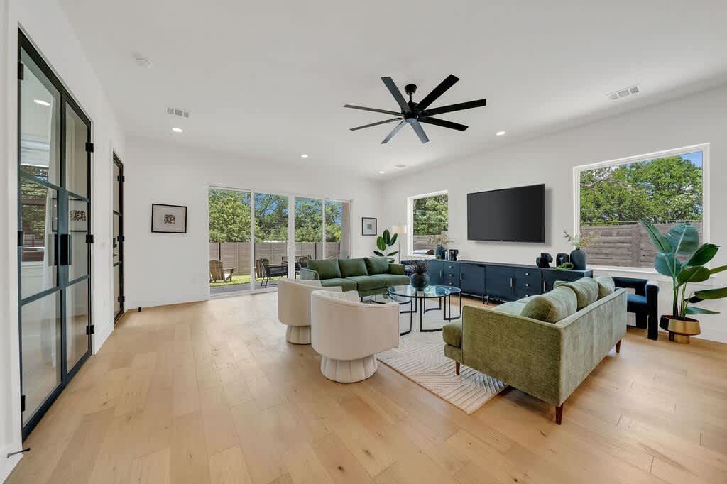 Home in Austin property photo 5