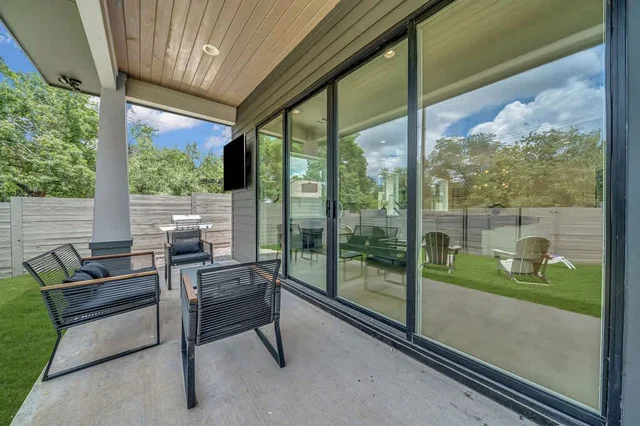 Home in Austin property photo 57