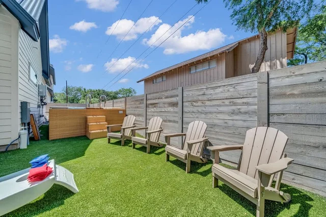 Home in Austin property photo 96