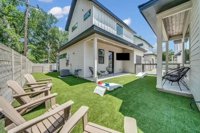 Home in Austin property photo 110