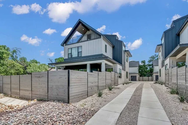 Home in Austin property photo 115