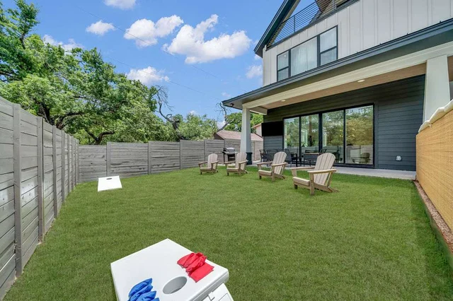 Home in Austin property photo 125