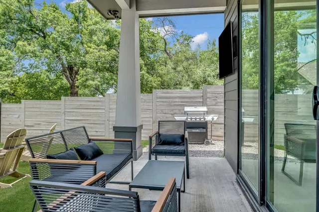 Home in Austin property photo 102