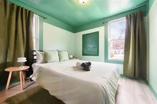 Bedroom image 1