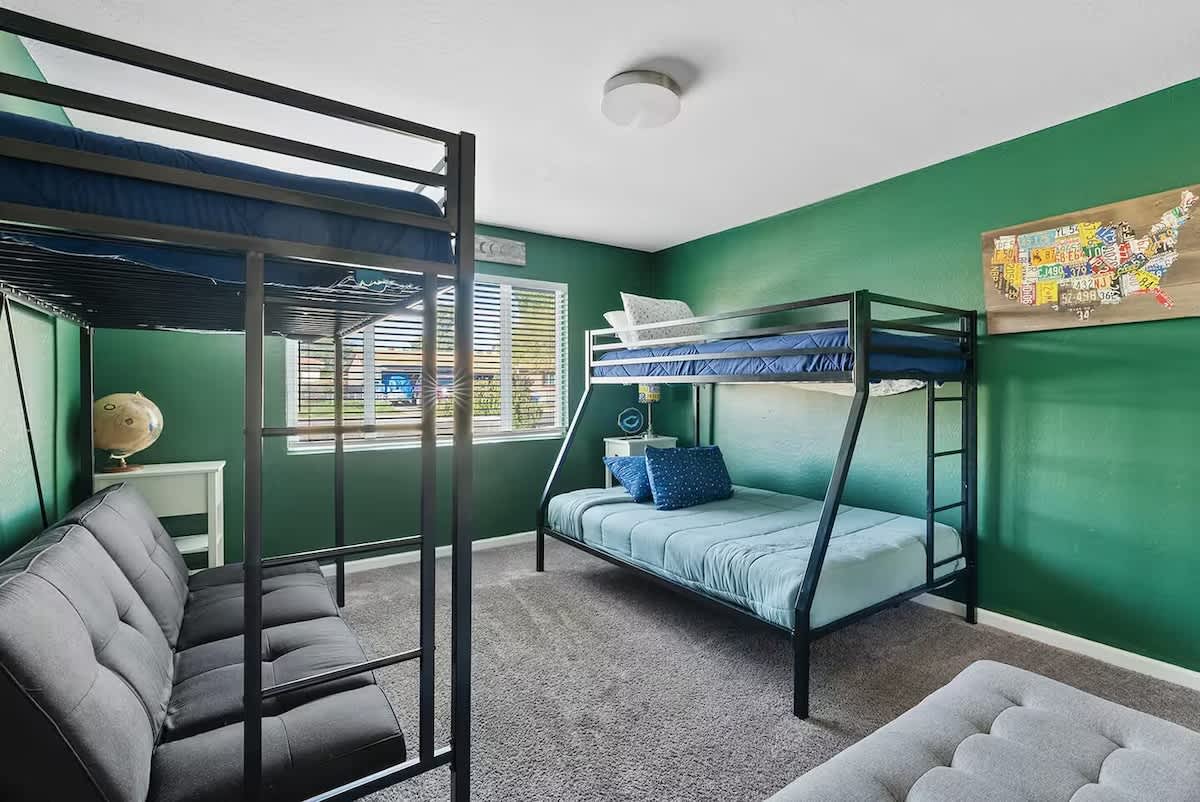 Bedroom image 1