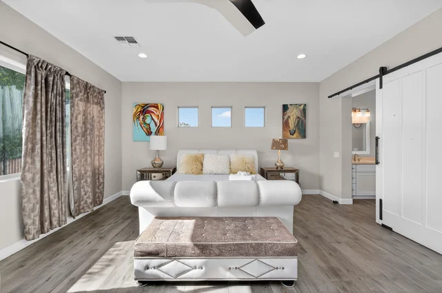 Bedroom image 1