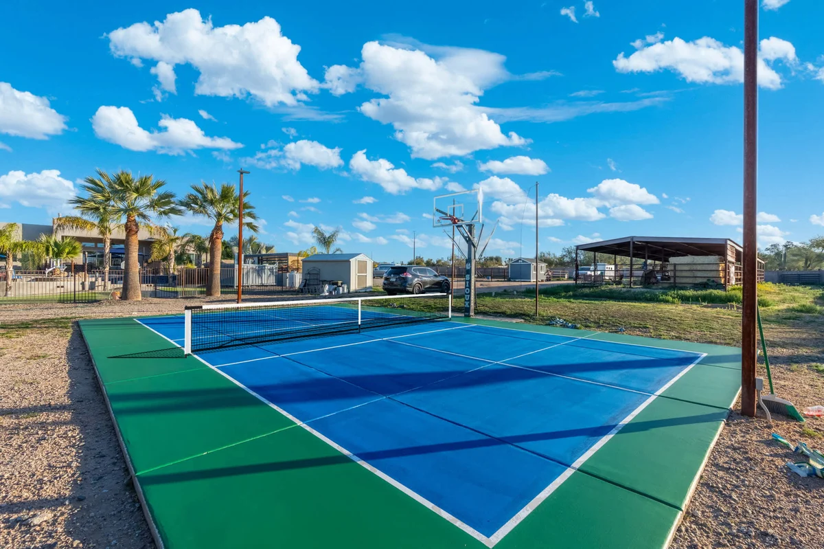 Home in Scottsdale property photo 3