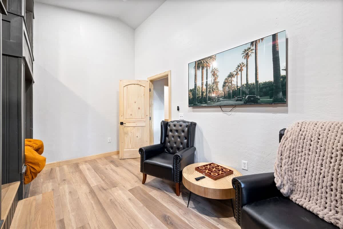 Bedroom image 1