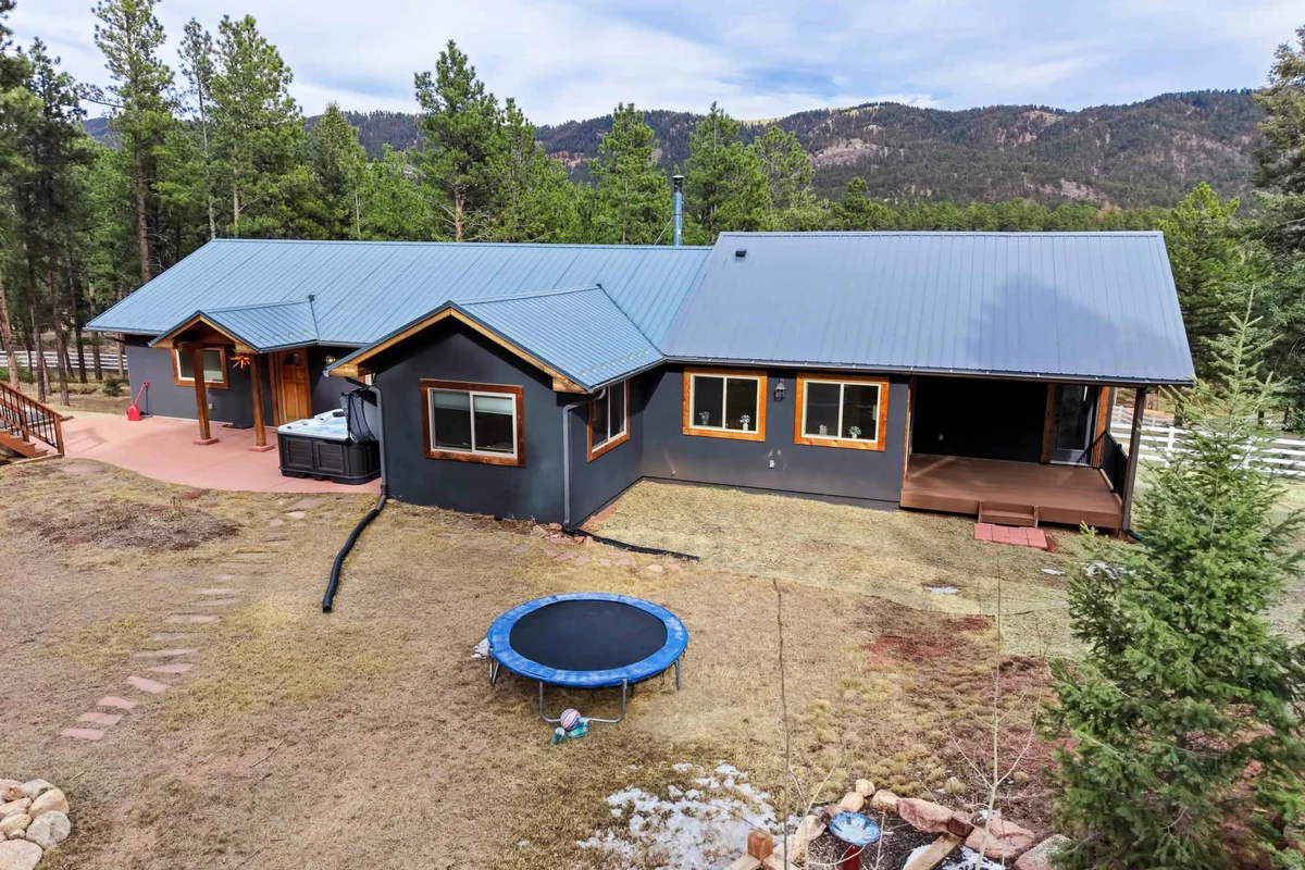 Home in Woodland Park property photo 3
