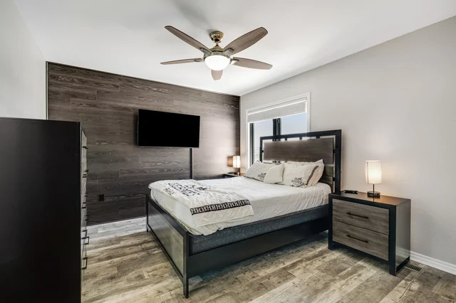 Bedroom image 1