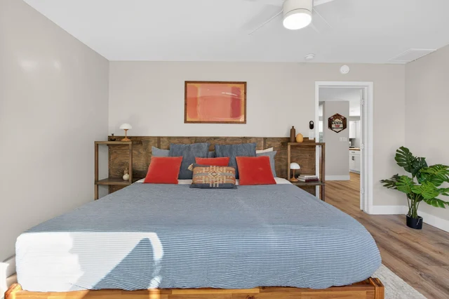 Bedroom image 1