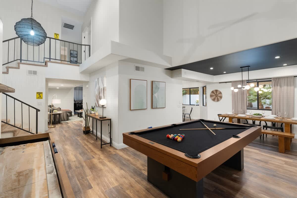 Home in Phoenix property photo 4