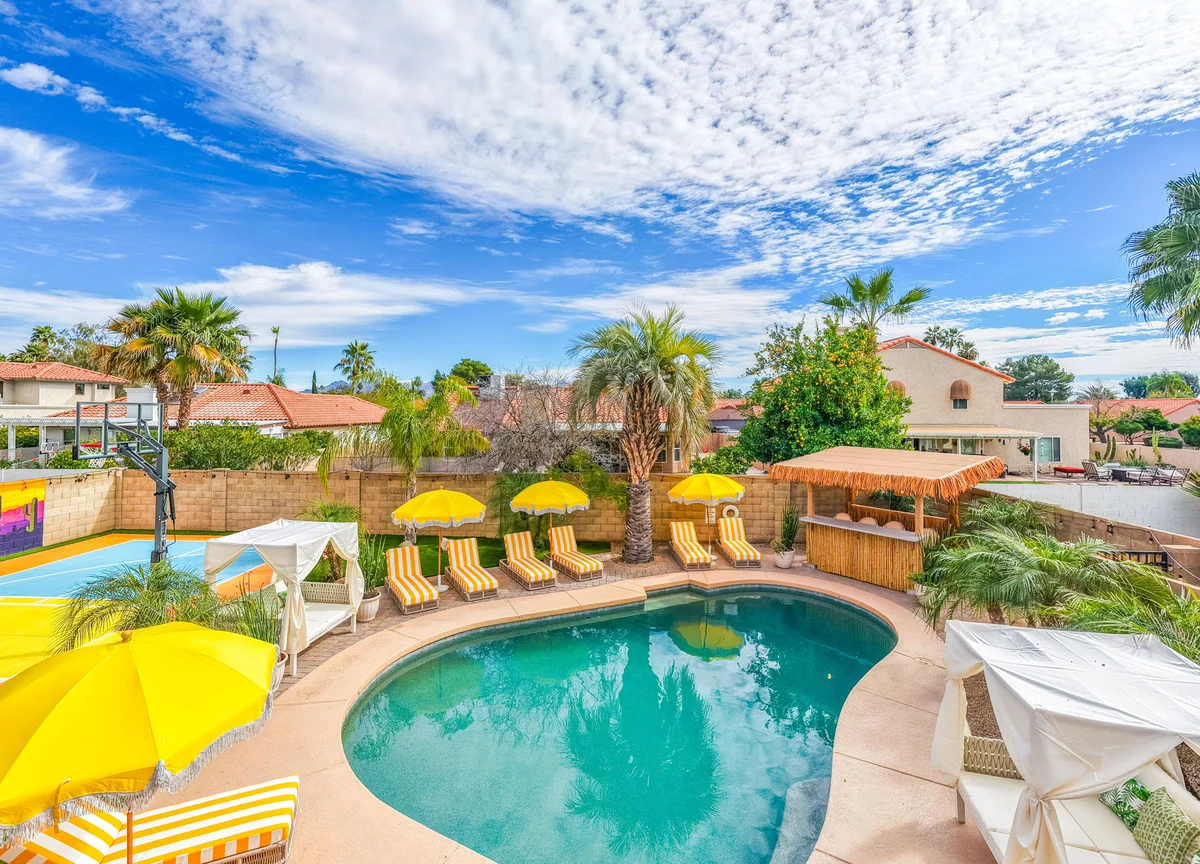 Home in Scottsdale property photo 2
