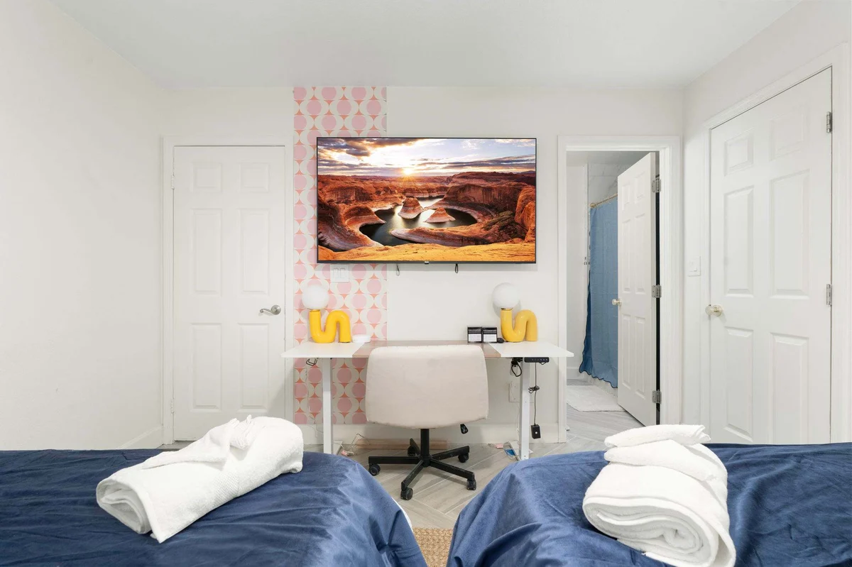 Bedroom image 1