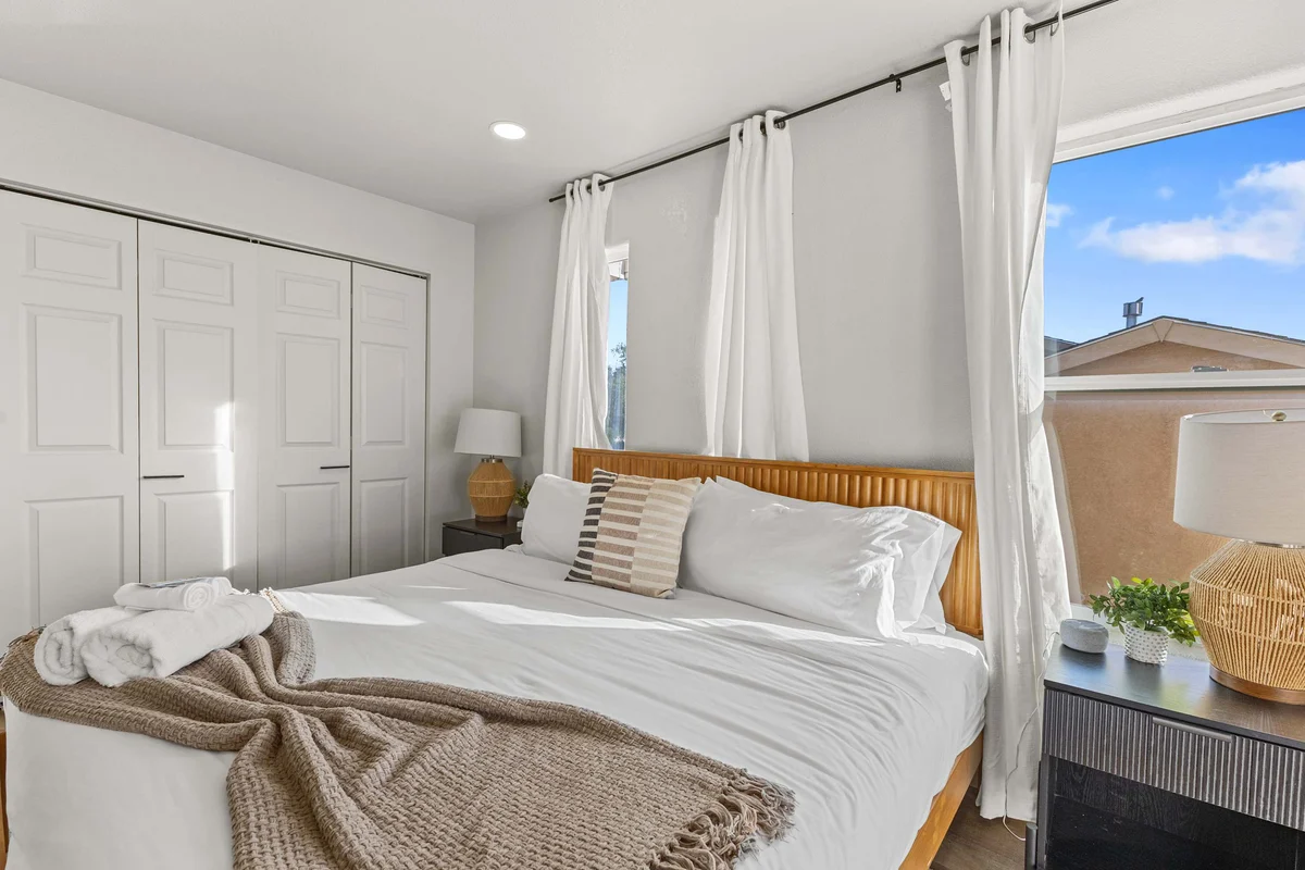 Bedroom image 1