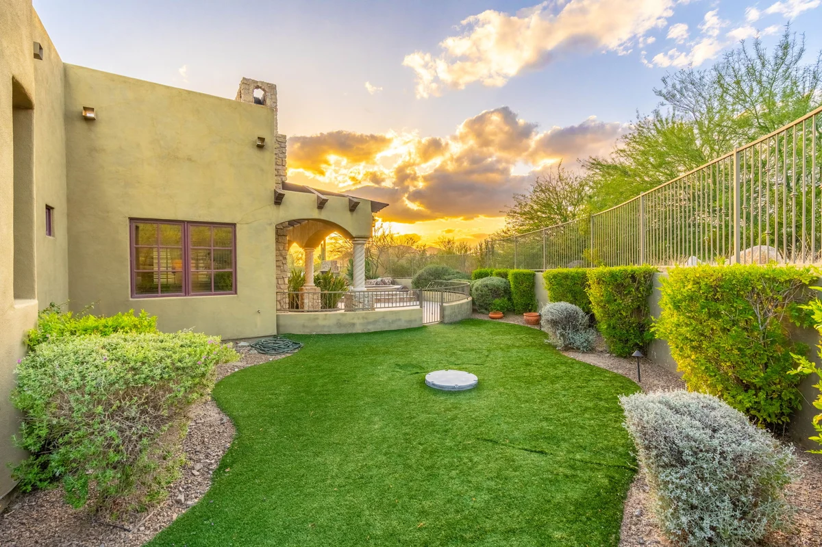 Home in Cave Creek property photo 3