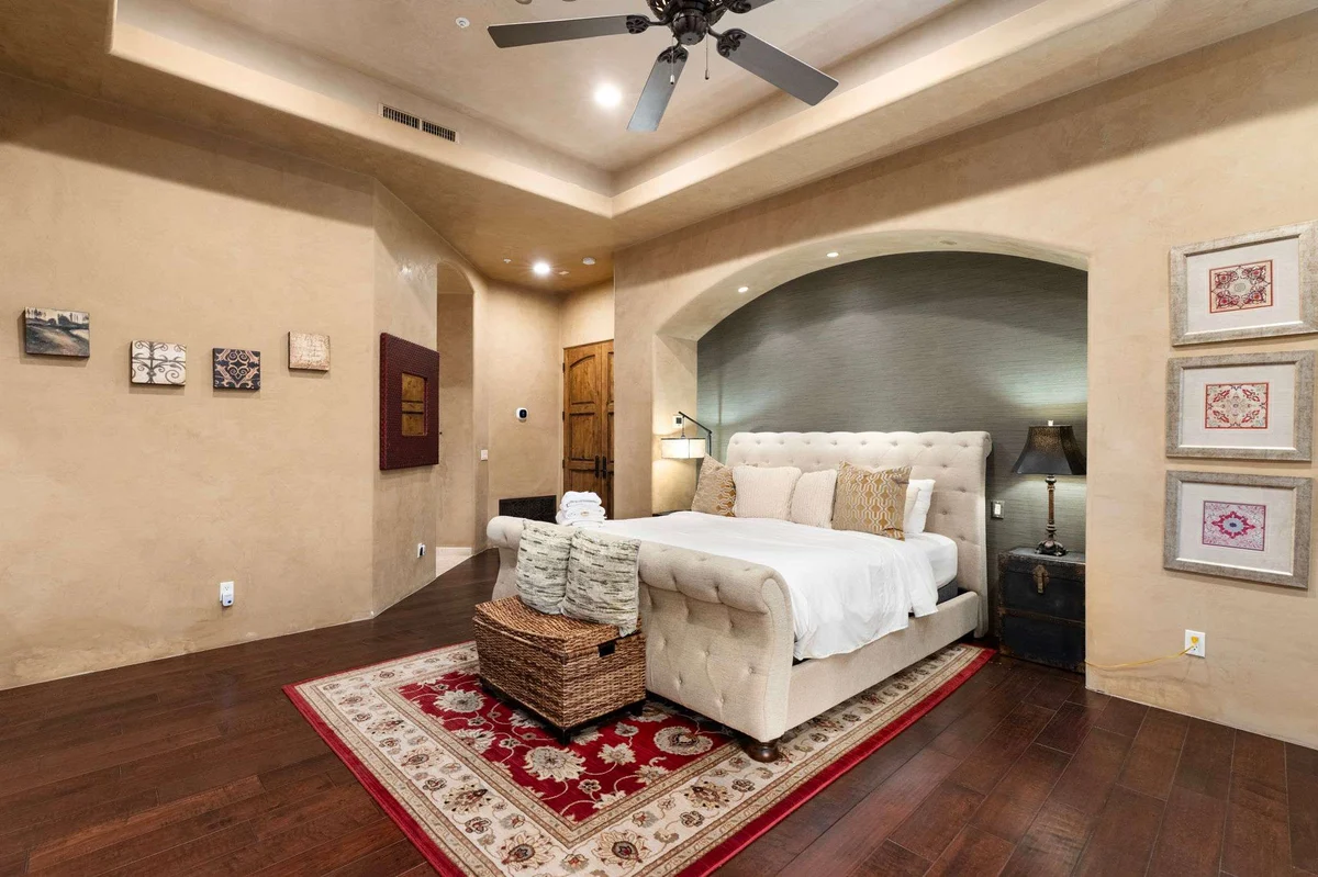 Bedroom image 1