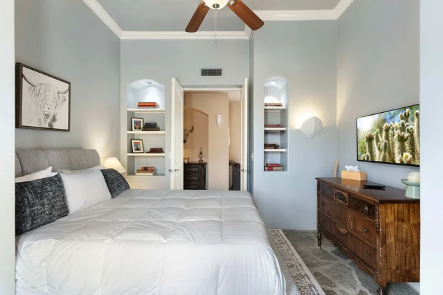 Bedroom image 1
