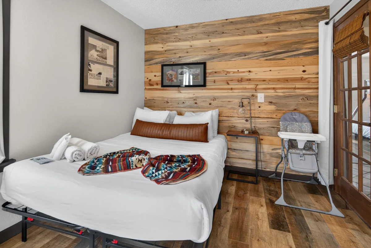 Bedroom image 1
