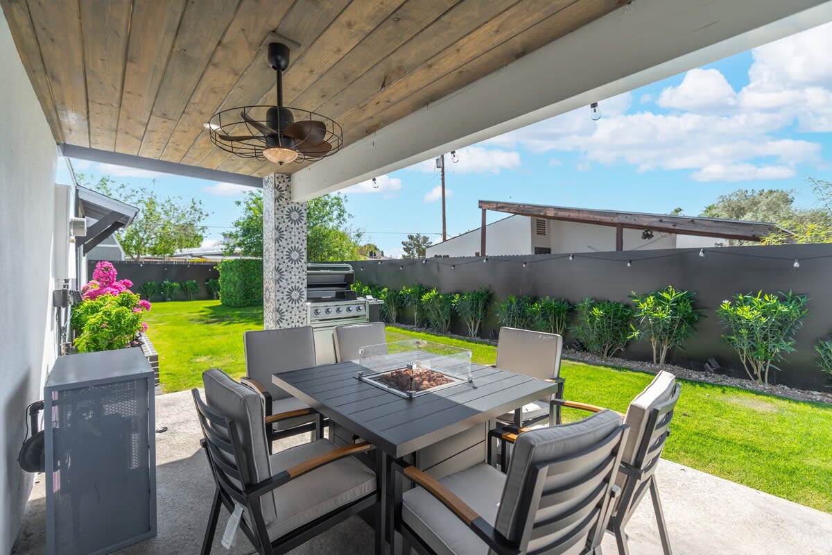 Home in Scottsdale property photo 5