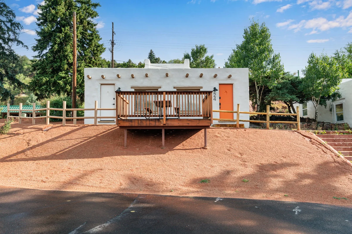 Cozy in Manitou Springs, Walk Downtown property photo 3