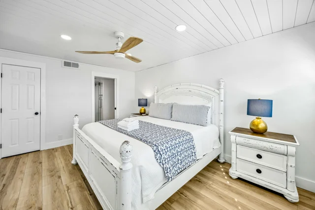 Bedroom 2 image 1