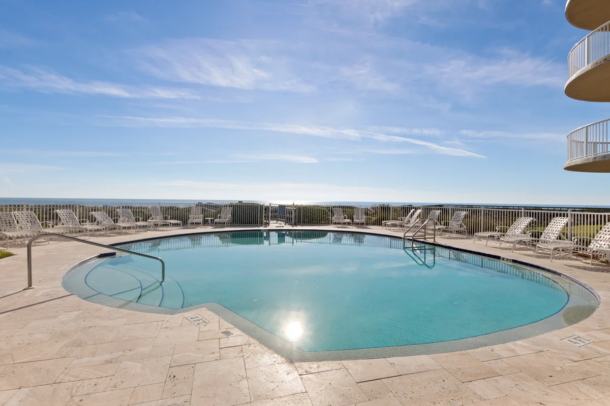 Condo in Fernandina Beach property photo 5