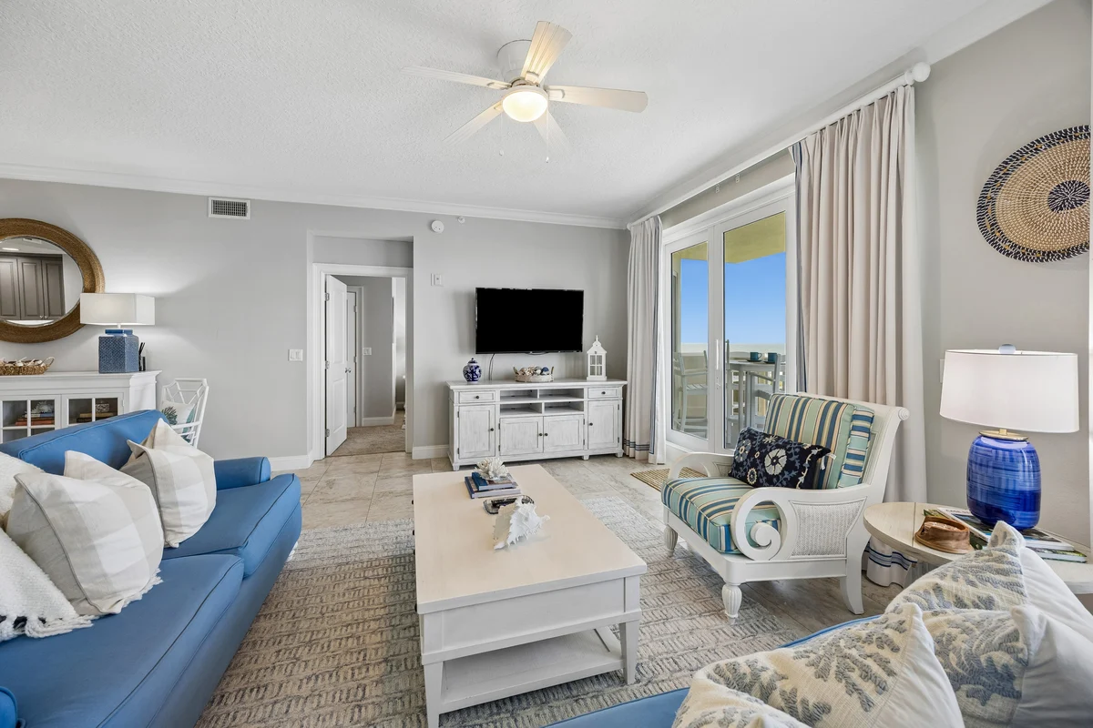Living Room image 1