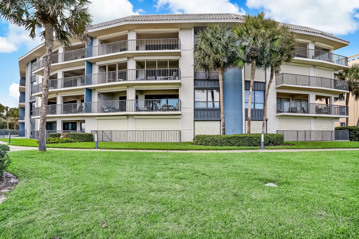 Condo in Fernandina Beach property photo 5