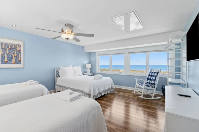 Bedroom 1 image 1