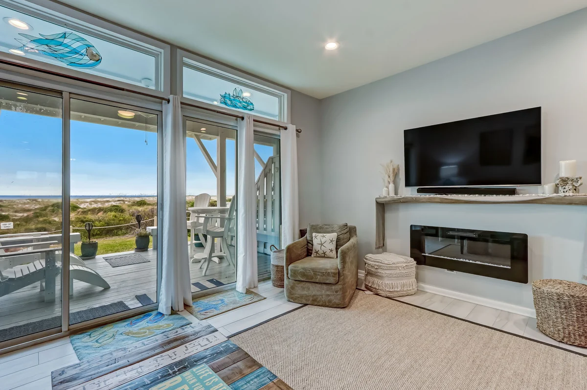 Home in Fernadina Beach property photo 3