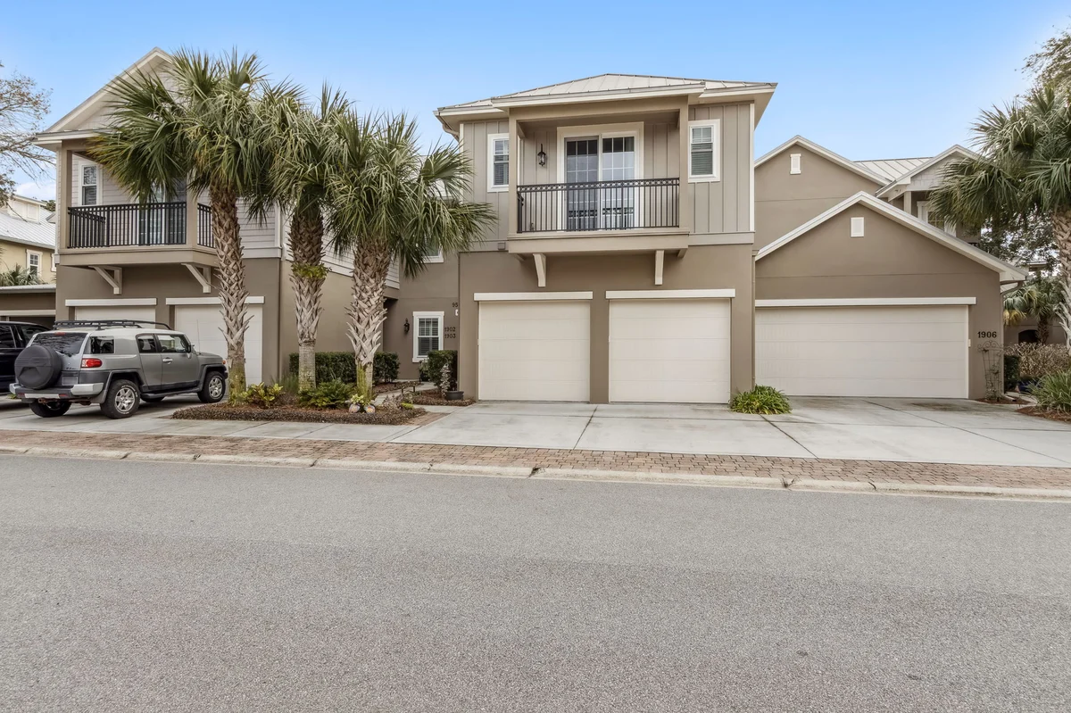 Condo in Fernandina Beach property photo 5