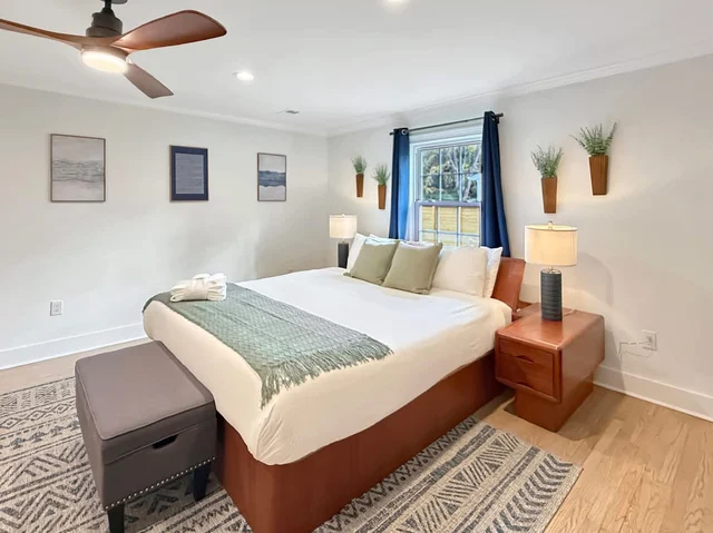 Bedroom 3 image 1