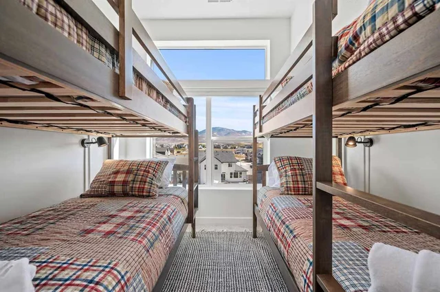 Bedroom 1 image 1