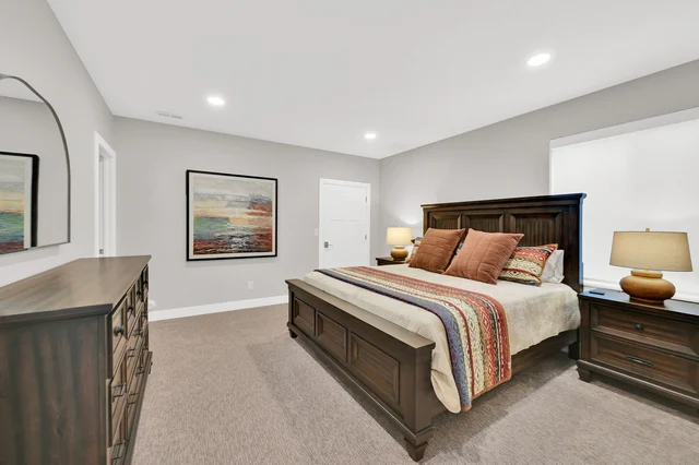 Bedroom 5 image 1
