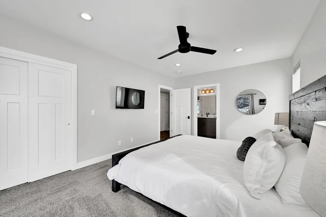 Bedroom 3 image 1