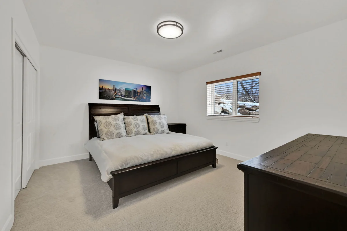 Bedroom 1 image 1