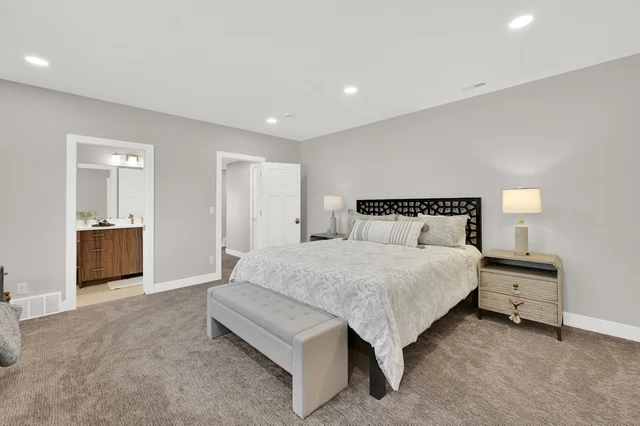 Bedroom 4 image 1