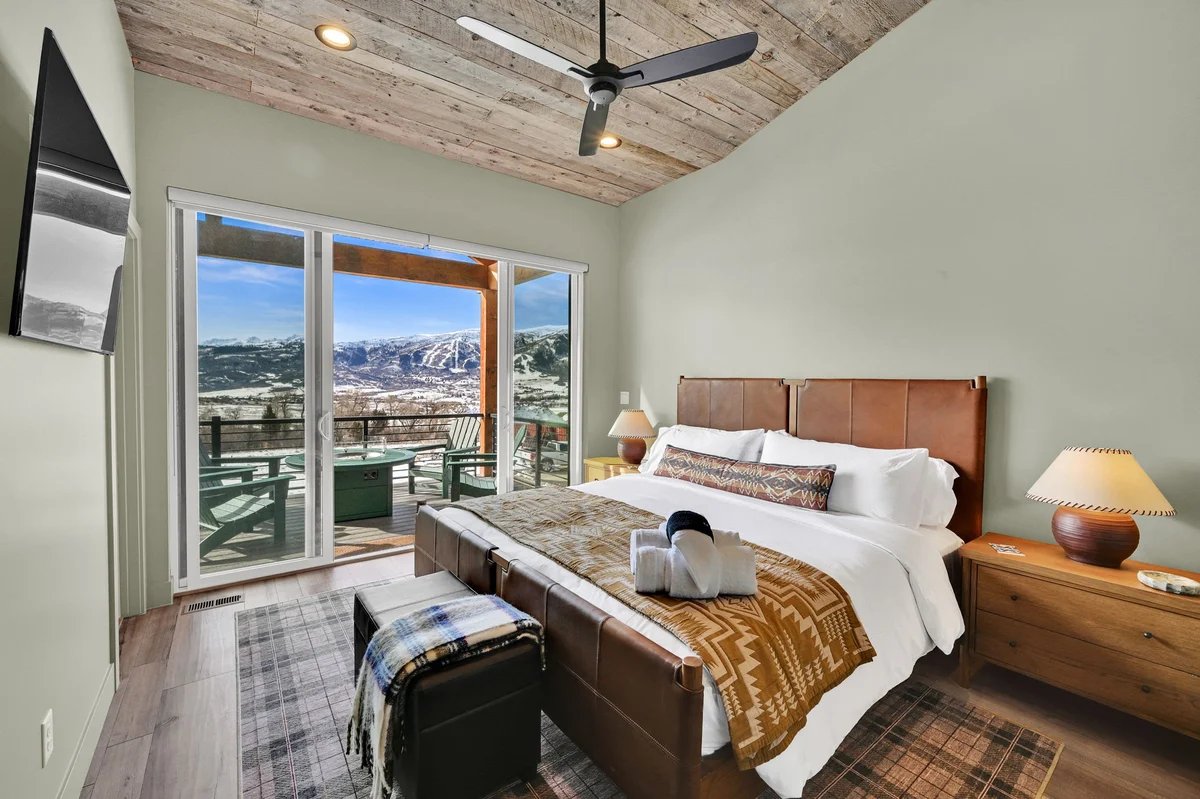 Bedroom 1 image 1