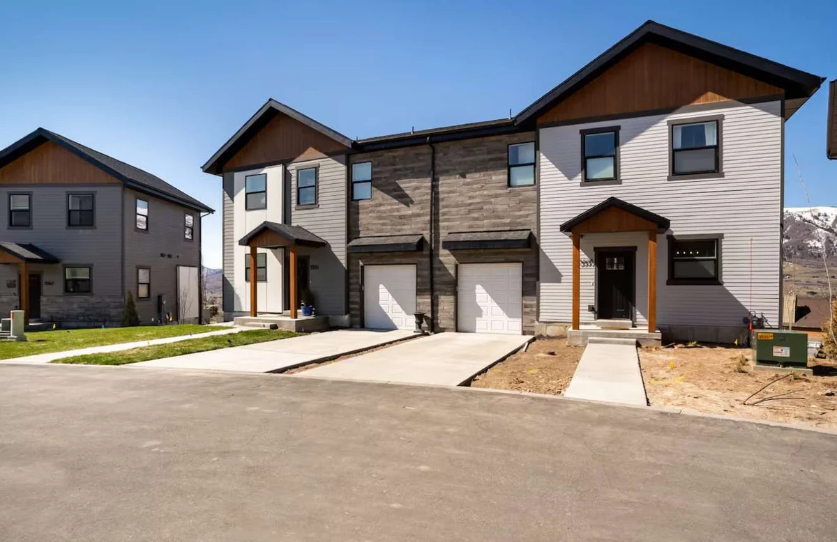 Townhome in Liberty property photo 3