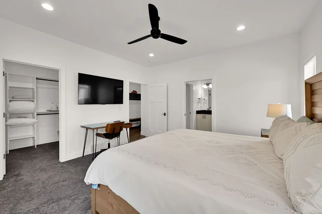 Bedroom 3 image 1