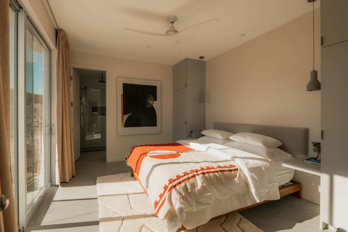 Bedroom image 1